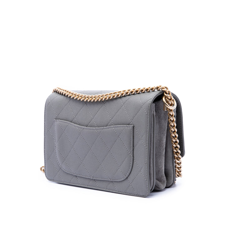Chanel CC Surpiqué et Lady Coco à rabat Petit Cuir caviar Gris – vue 2 – GABY PARIS