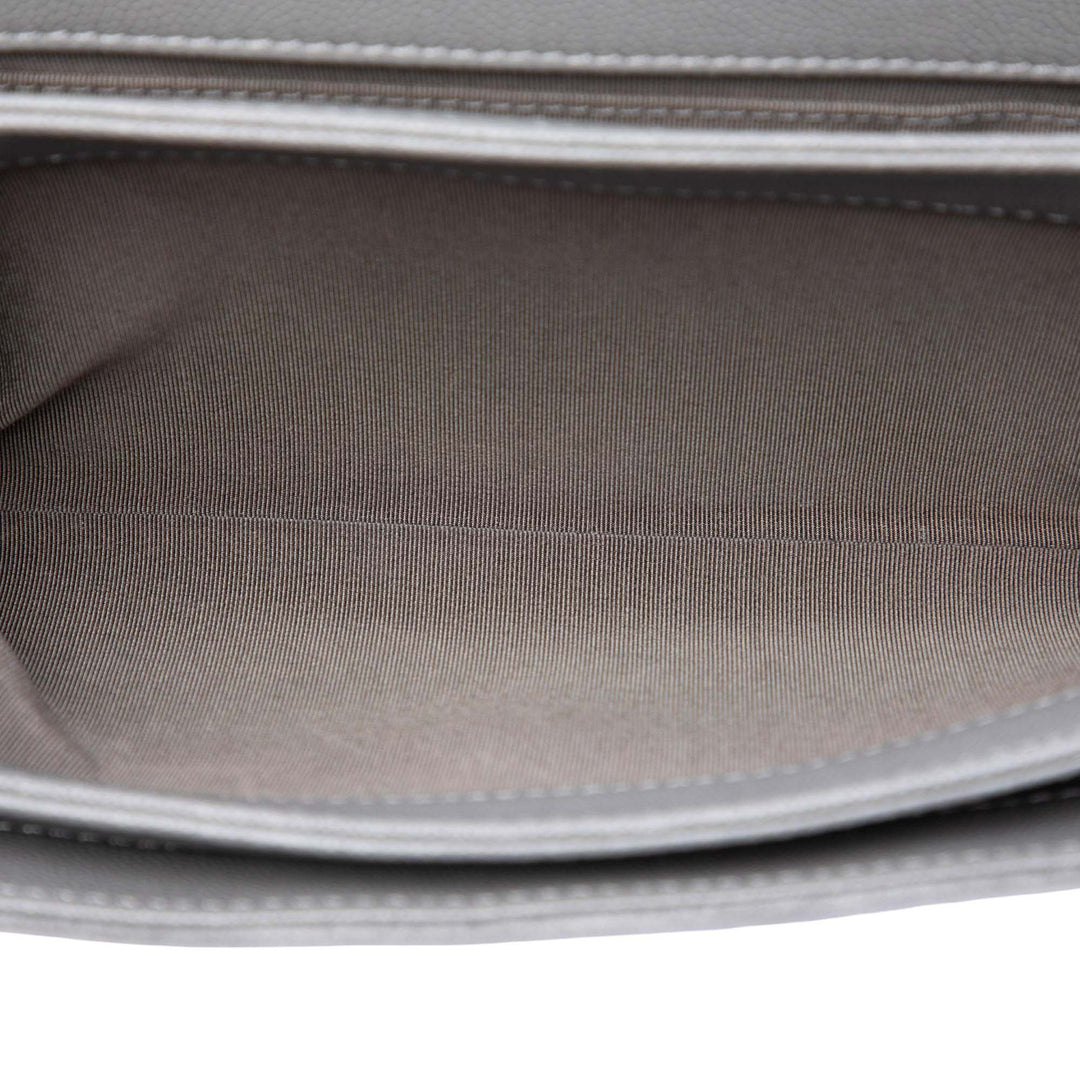 Chanel CC Surpiqué et Lady Coco à rabat Petit Cuir caviar Gris – vue 4 – GABY PARIS