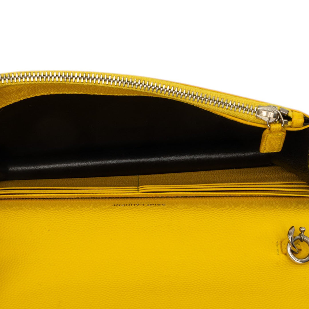 Saint Laurent Sac bandoulière Grain de Poudre Kate Pompon Wallet on Chain Monogram Jaune – vue 4 – GABY PARIS