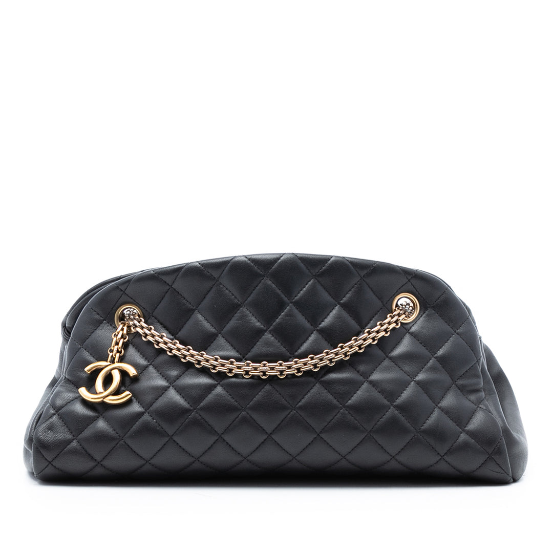 Chanel Medium vieilli Cuir de veau Just Mademoiselle Bowling Sac – GABY PARIS Authentique