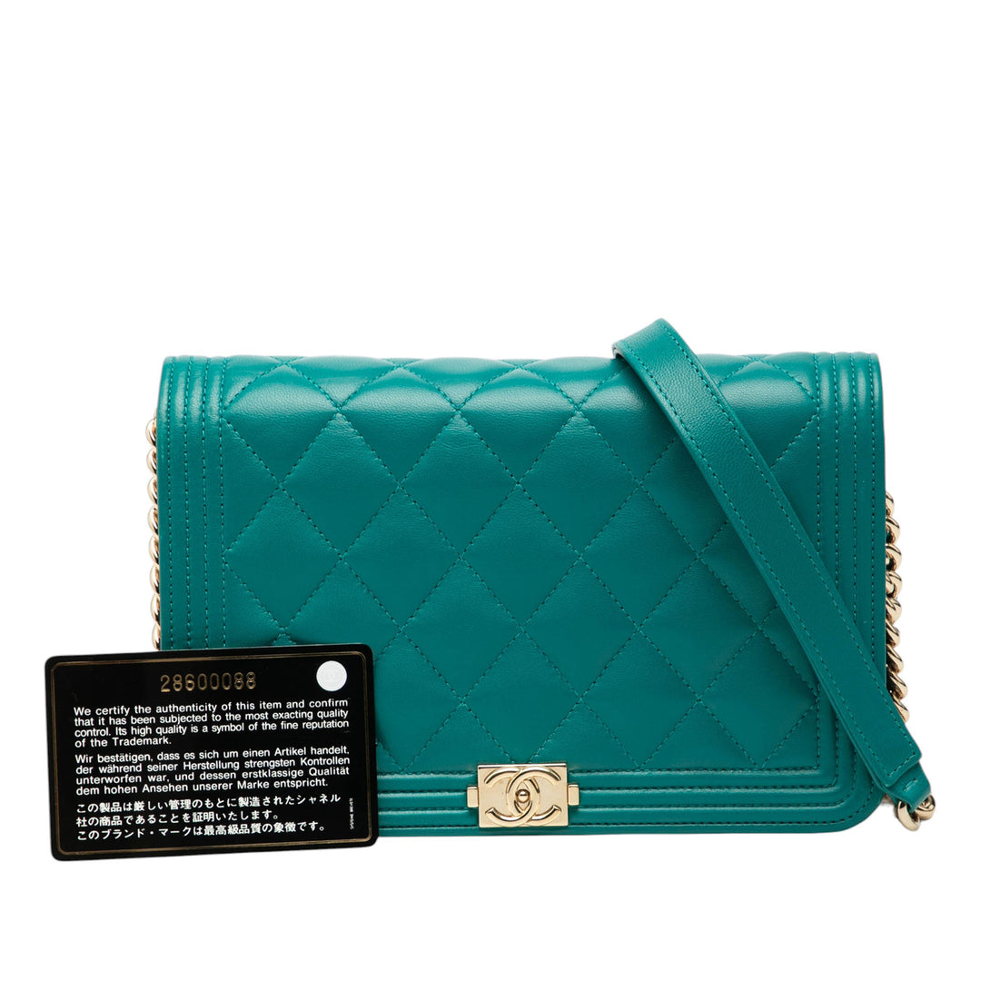 Chanel Matelassé Cuir d’agneau Boy Wallet on Chain