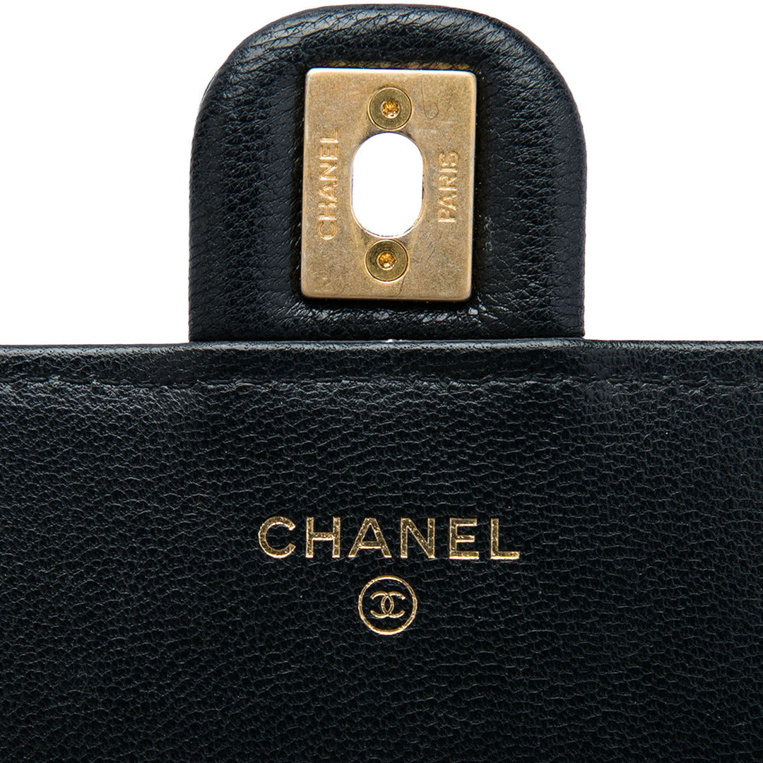 Matelassé Chic Perles Pochette avec chaîne Cuir de chèvre Noir