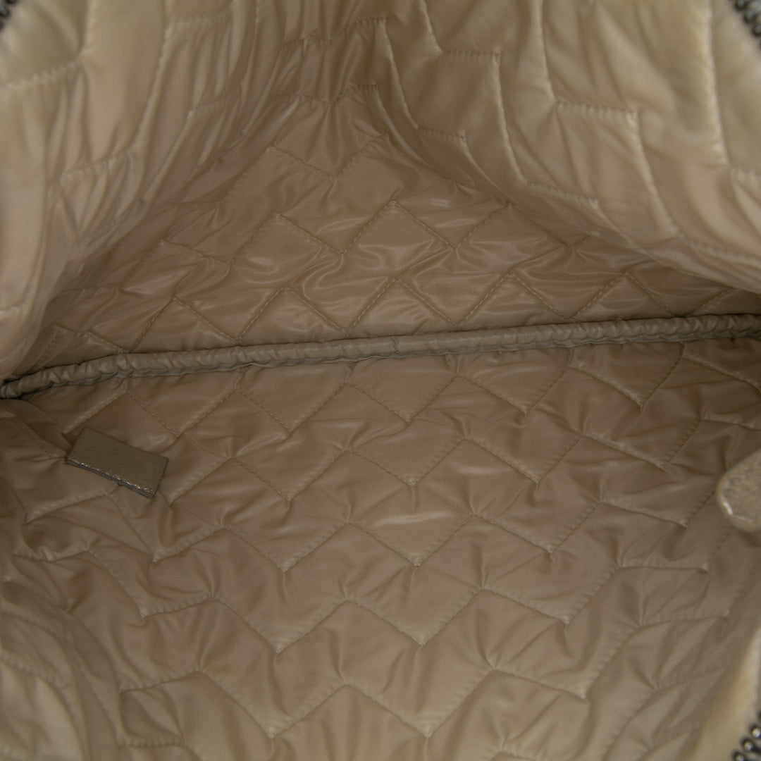 Chanel Medium Métallisé Chevron Cuir de veau O Étui Pochette Argenté