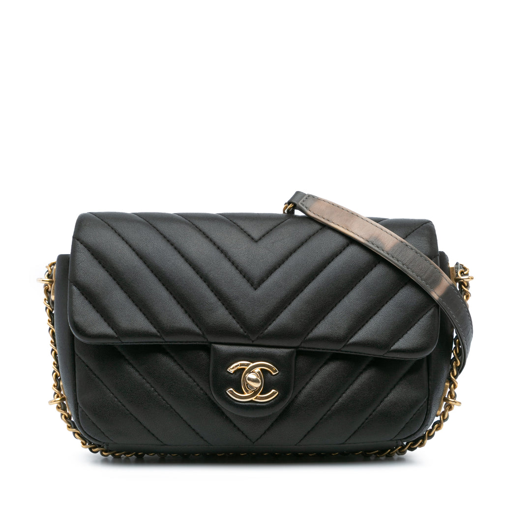 Chanel Rectangulaire Chevron Sac rond à chaîne à rabat Mini Cuir d'agneau
