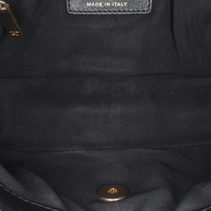 Chanel Rectangulaire Chevron Sac rond à chaîne à rabat Mini Cuir d'agneau