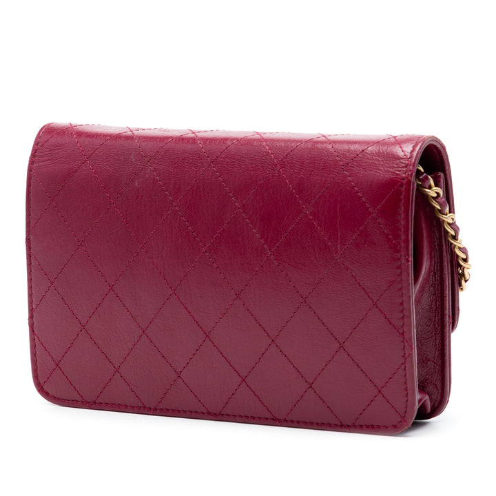 Chanel Surpiqué Cuir de chèvre Golden CC Wallet on Chain