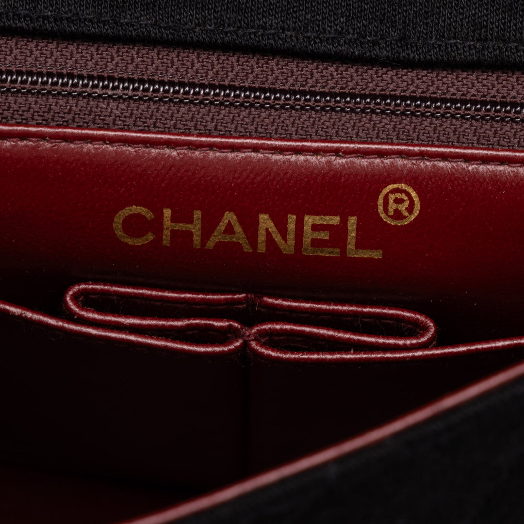 Chanel Sac bandoulière Matelassé Jersey et Carré à rabat Mini Cuir d'agneau Noir – vue 5 – GABY PARIS