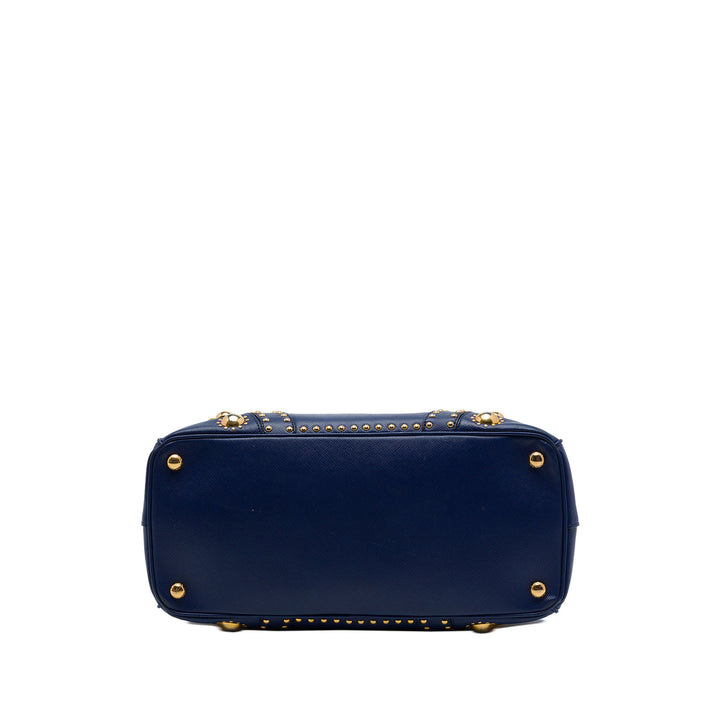 Prada Cabas Fermoir tourniquet Double Zippé clouté Saffiano Bleu – vue 3 – GABY PARIS