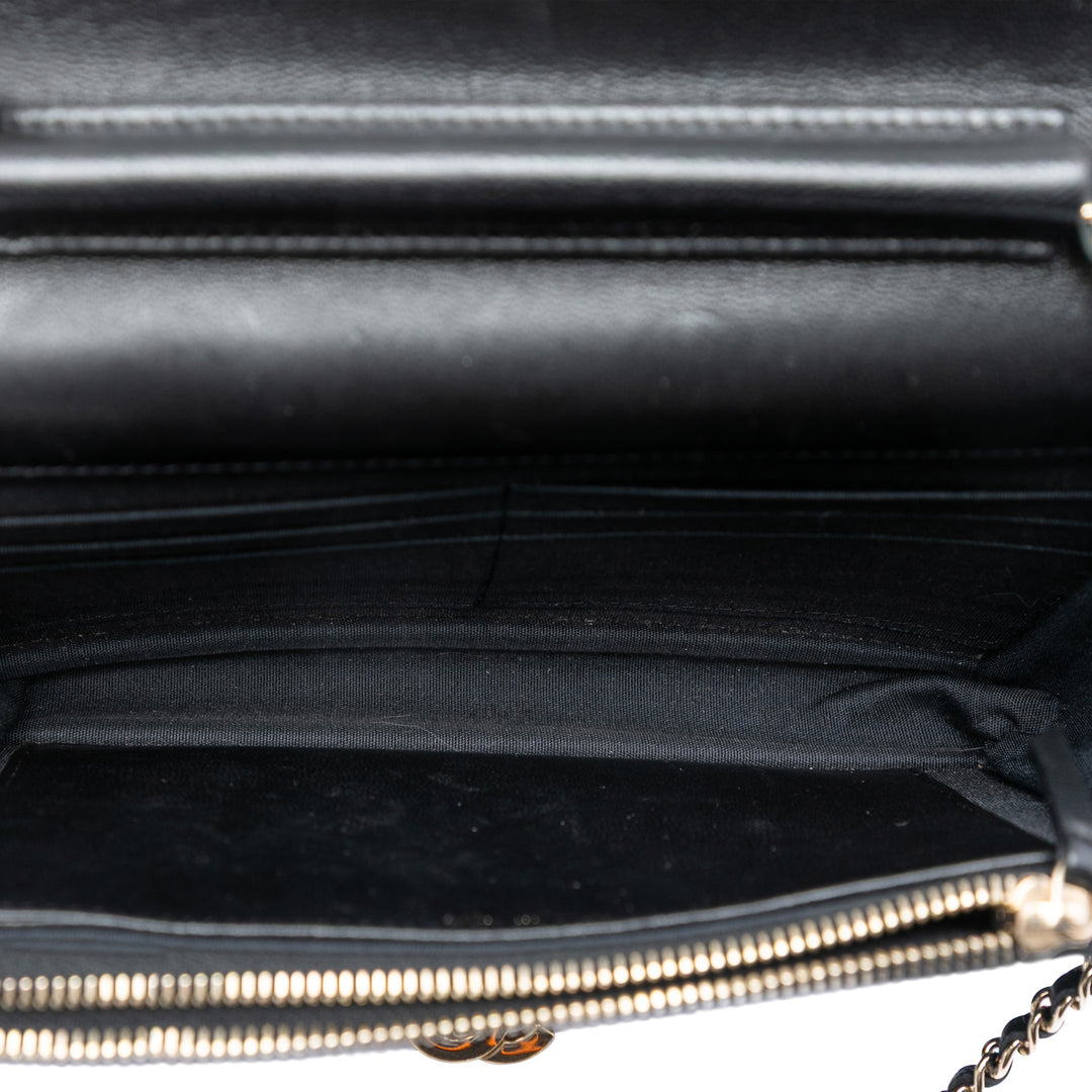 Chanel Matelassé Cuir d’agneau Golden Class Wallet on Chain
