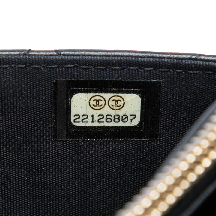 Chanel Matelassé Cuir d’agneau Golden Class Wallet on Chain