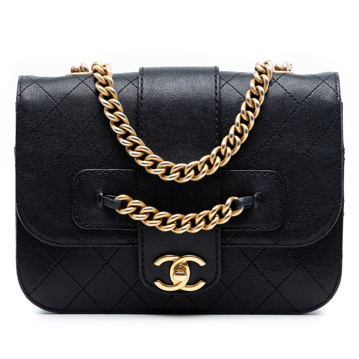 Chanel Large Matelassé Sheepskin Front Chain à rabat