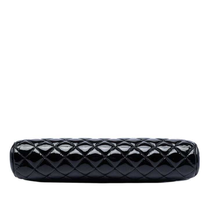 Chanel Matelassé Cuir verni Timeless Kiss Lock Pochette