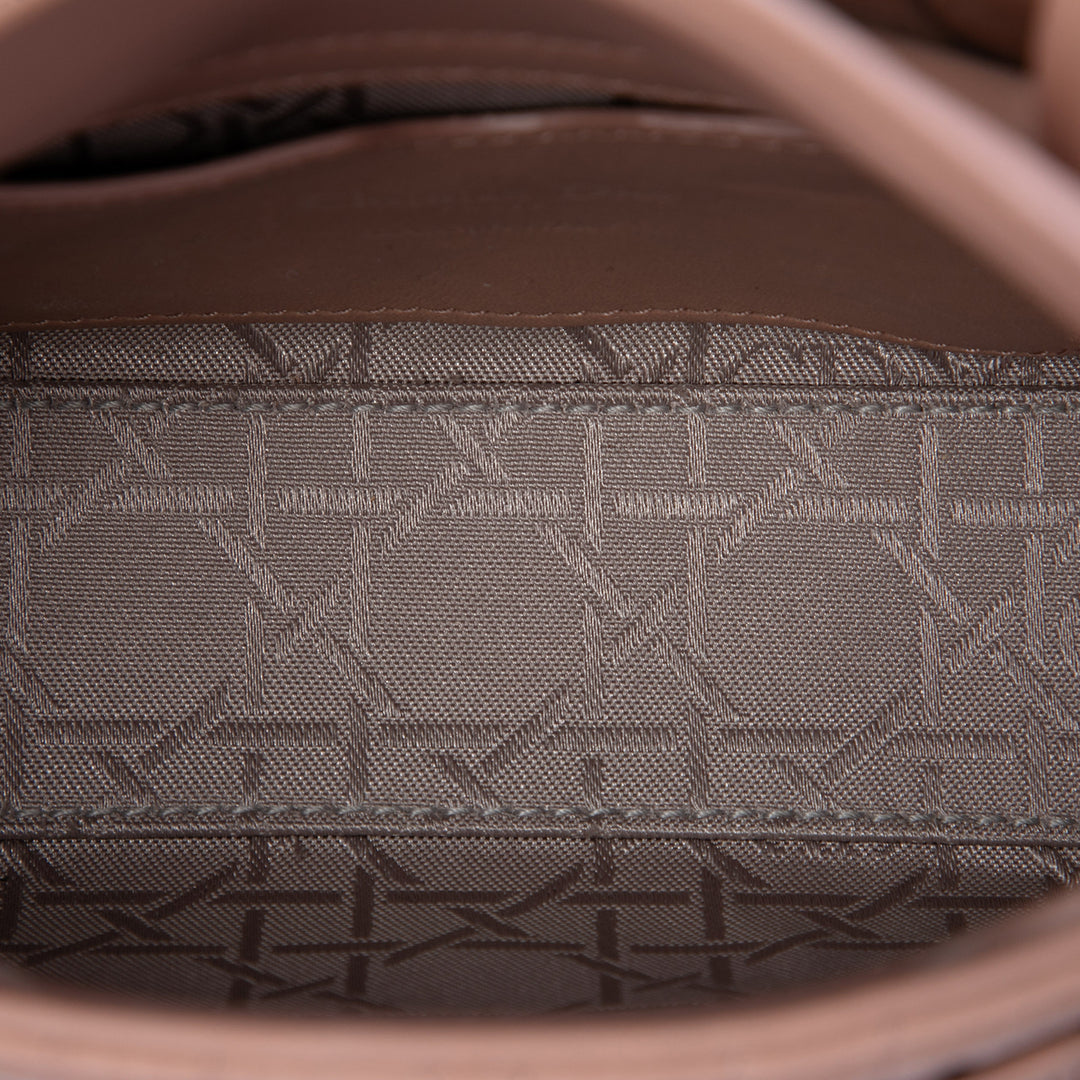 Dior Lady Dior Ultra Matte Cannage Micro Cuir de veau