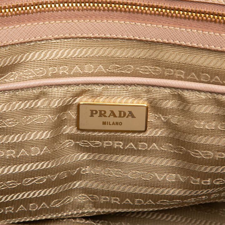 Prada Lux Galleria Double Zippé Sac Moyen Saffiano Beige – vue 5 – GABY PARIS