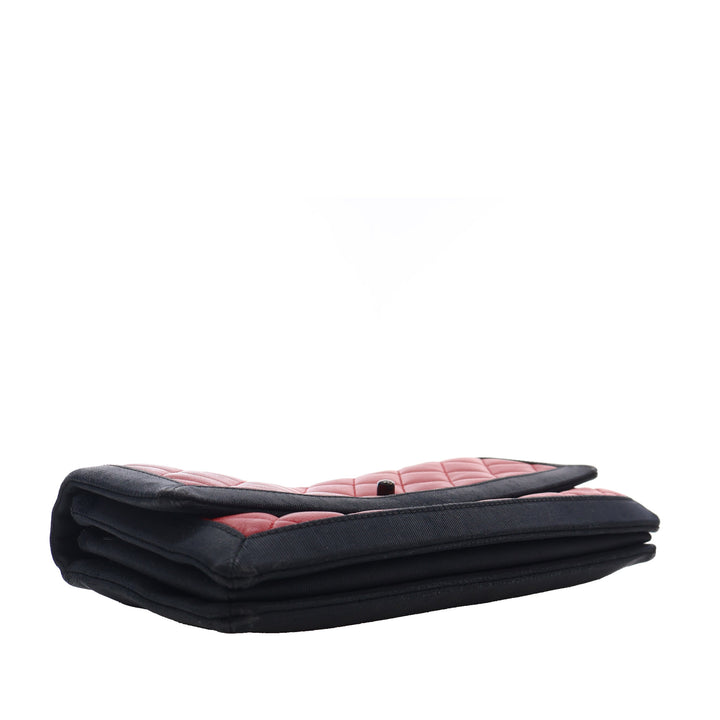 Chanel CC Bicolore Matelassé Grosgrain Rabat simple Moyen Cuir d'agneau