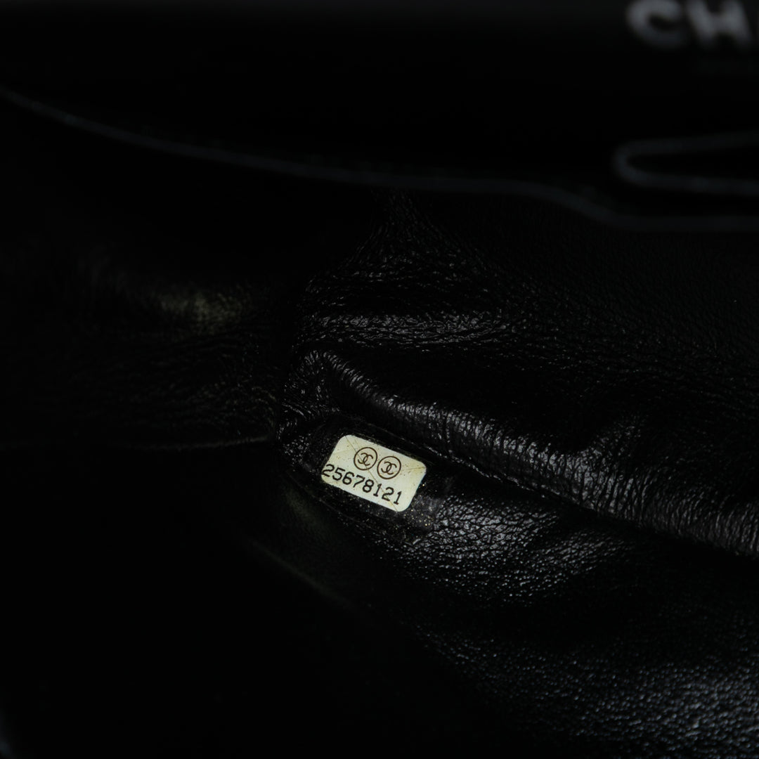 Chanel Small Classic Chevron Cuir verni So Double rabat