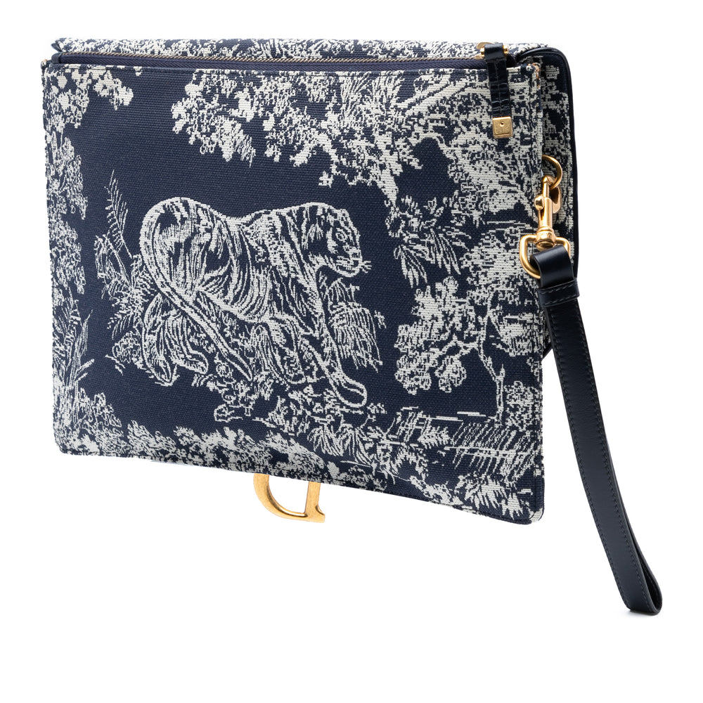 Dior Toile Reverse Embroidered Toile de Jouy Pochette Bleu – GABY PARIS Authentique