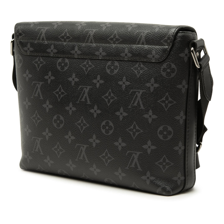 Louis Vuitton Monogram Eclipse District PM