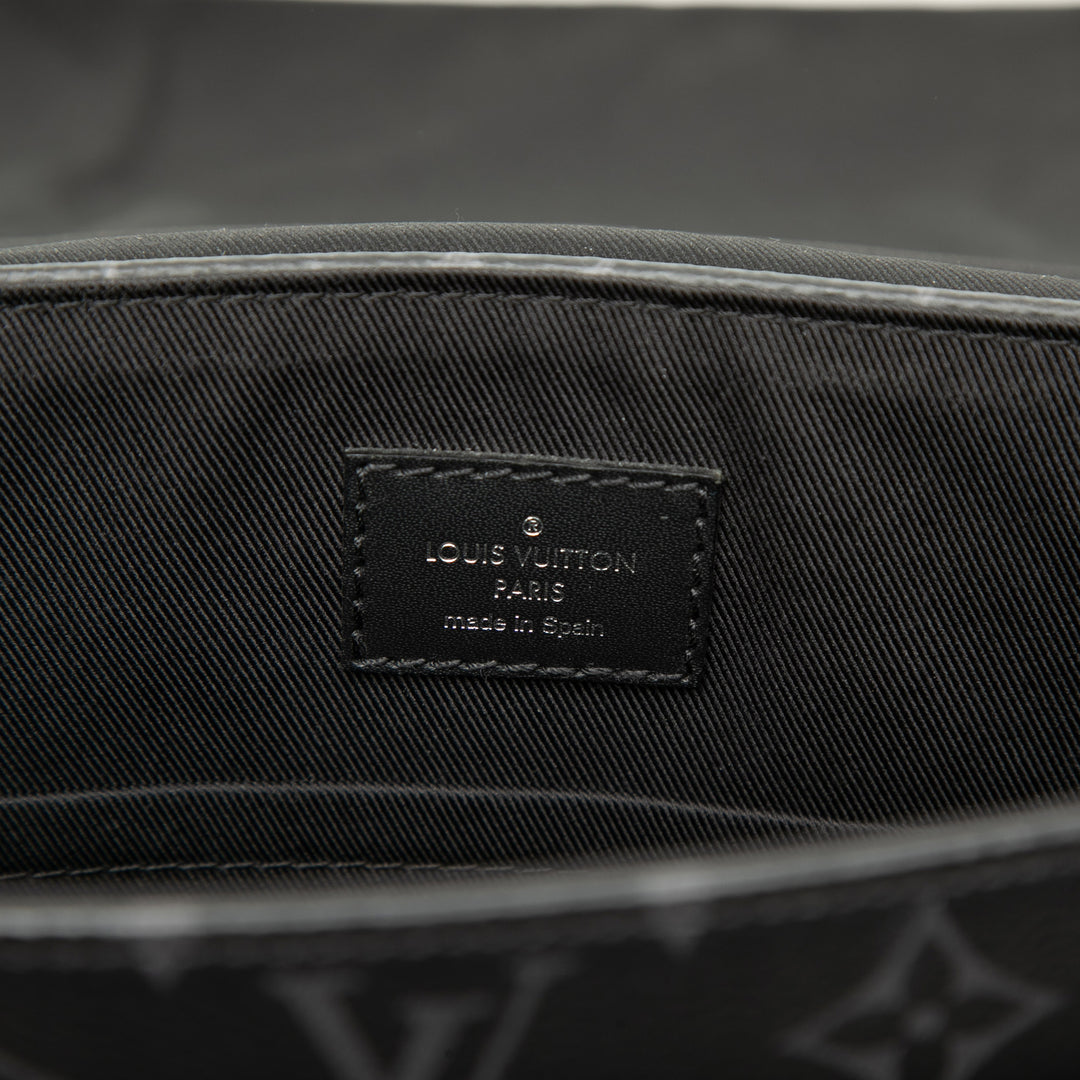 Louis Vuitton Monogram Eclipse District PM