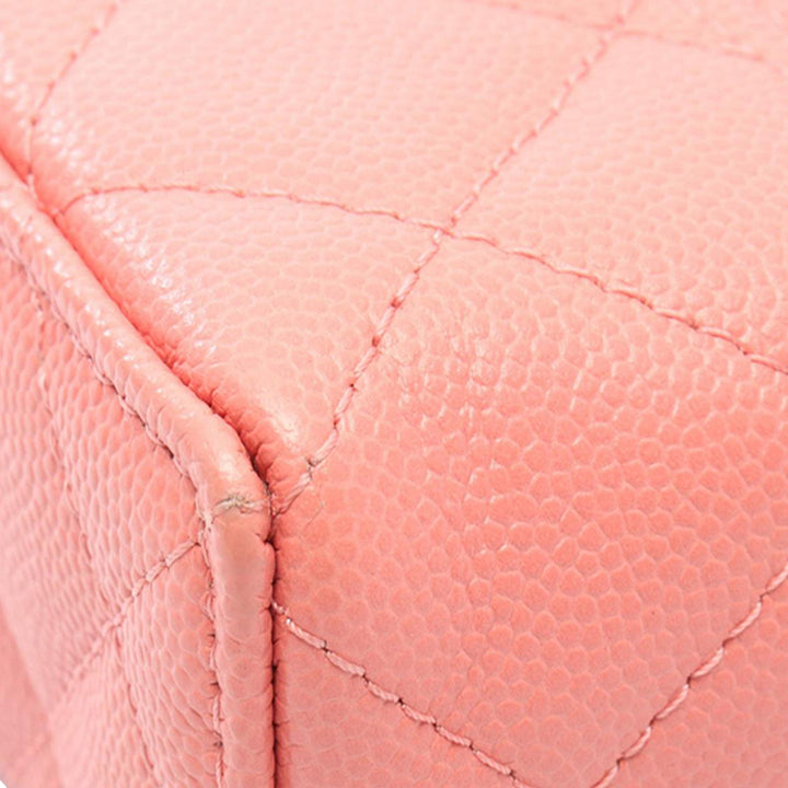 Chanel CC Matelassé Vanity Cuir caviar Rose – vue 8 – GABY PARIS