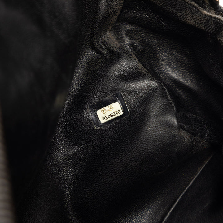 Chanel Large Matelassé Caviar et Cuir verni Logo Bowler Sac