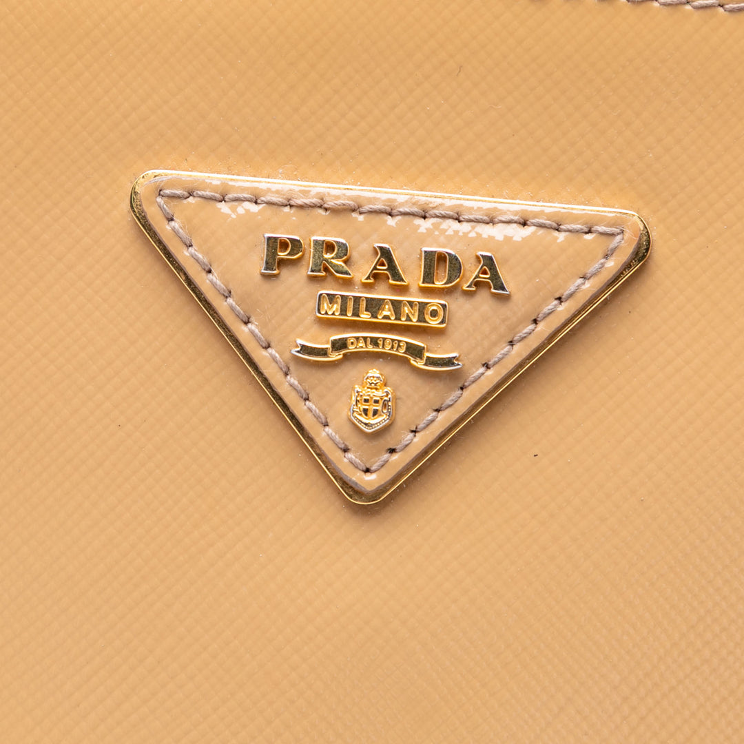 Prada Medium Saffiano Vernice Promenade Sac