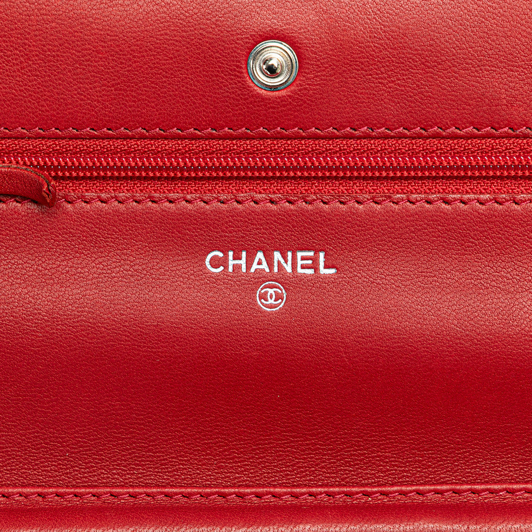 CC Calfskin Wallet On Chain Red - Gaby Paris