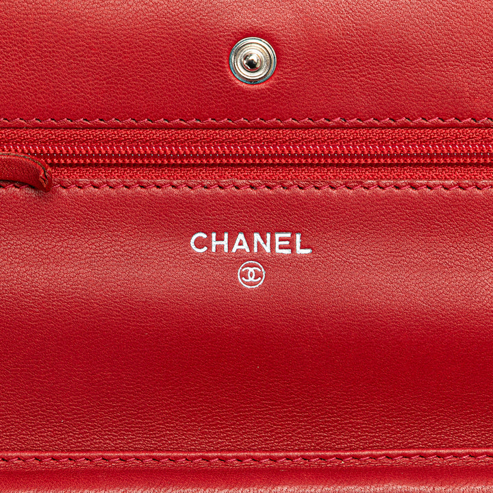 CC Calfskin Wallet On Chain Red - Gaby Paris