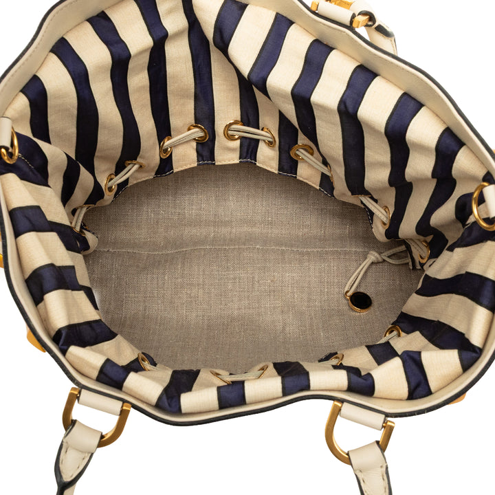 Fendi Sac à main clouté B Fab Moyen Cuir de veau Blanc – vue 4 – GABY PARIS