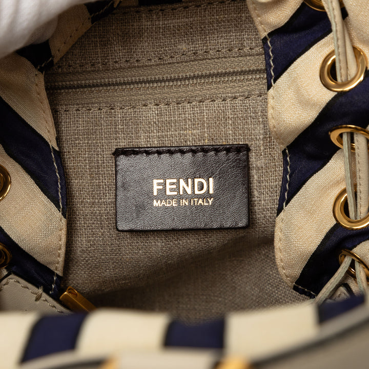 Fendi Sac à main clouté B Fab Moyen Cuir de veau Blanc – vue 5 – GABY PARIS