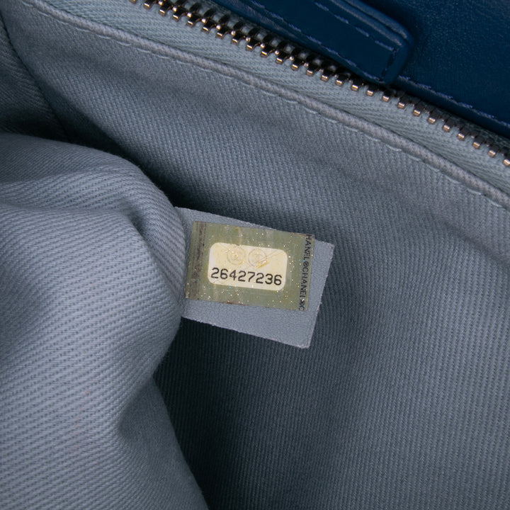Chanel Medium Cuir de veau Coco Chevron Envelope à rabat