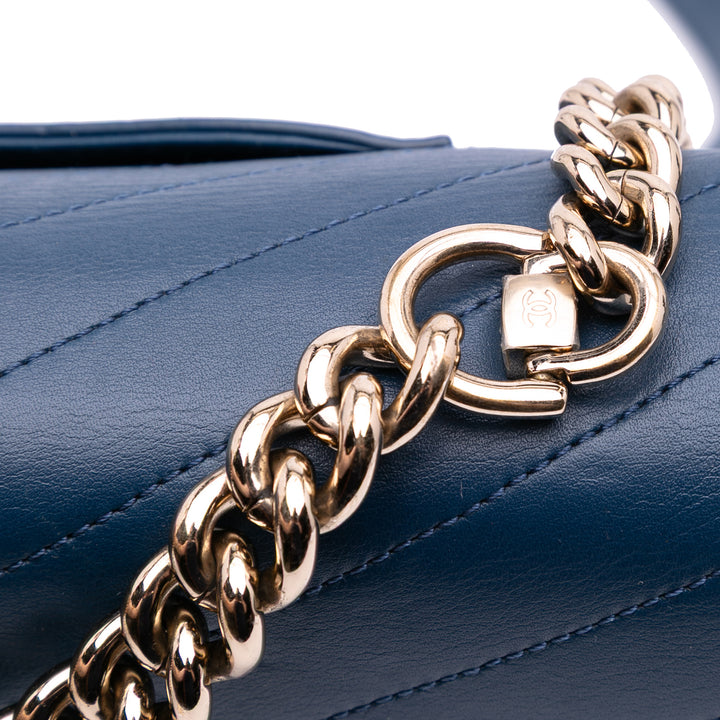Chanel Medium Cuir de veau Coco Chevron Envelope à rabat