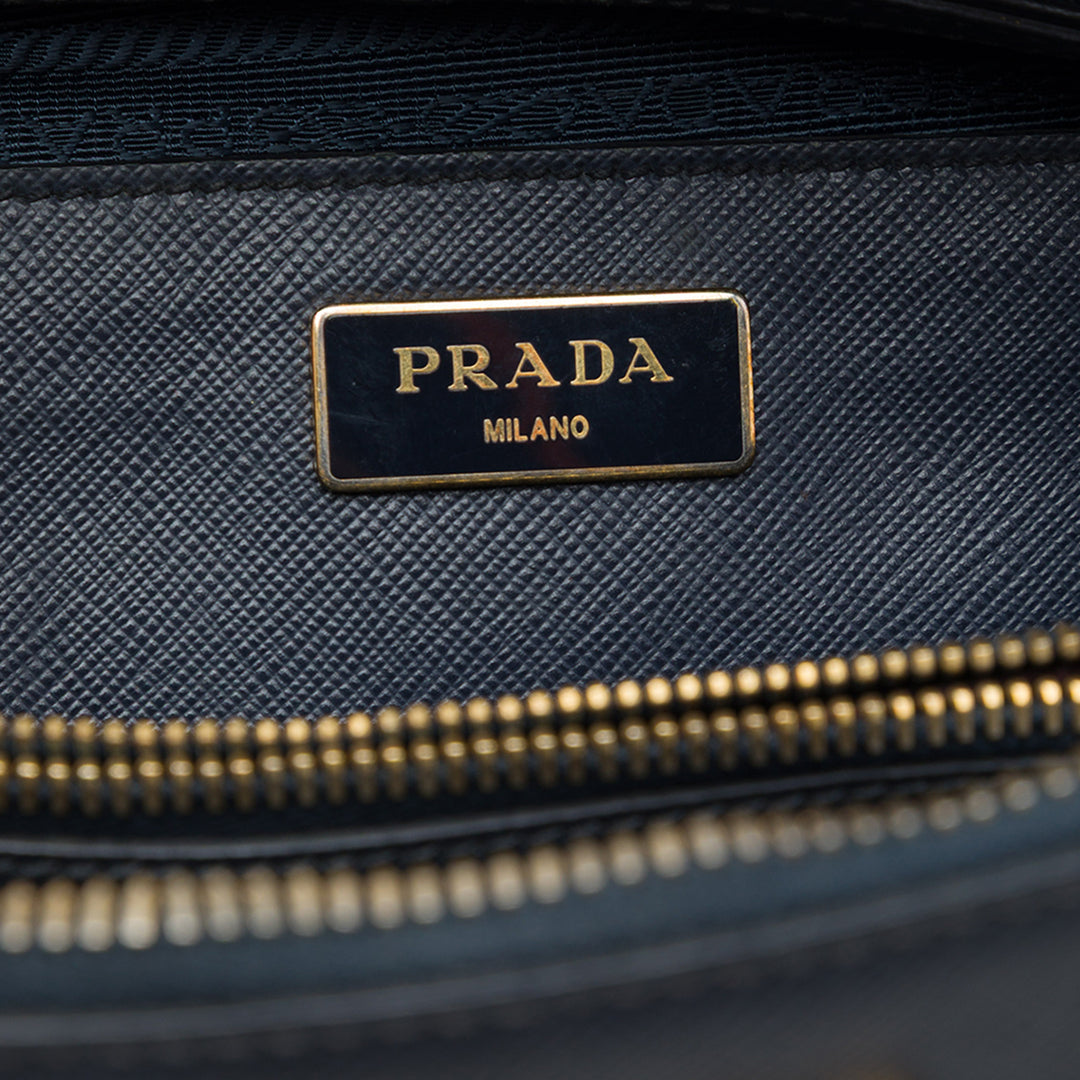 Prada Lux Promenade Sac Moyen Saffiano Bleu – vue 5 – GABY PARIS