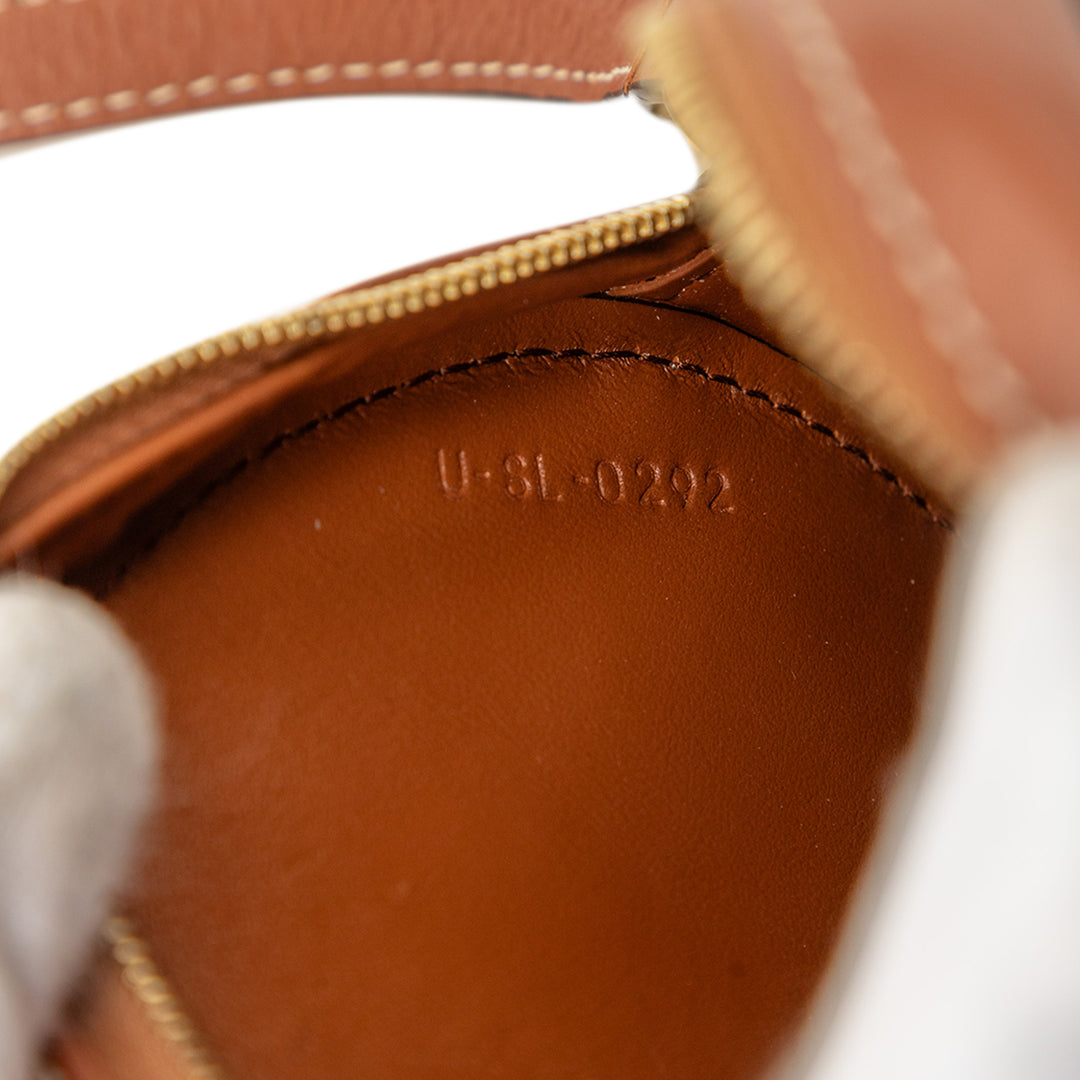 Celine Small Cuir de veau Cuir Triomphe Oval Sac porté croisé