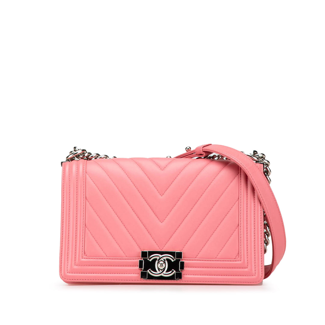 Chanel Chevron Boy à rabat Moyen Cuir d'agneau