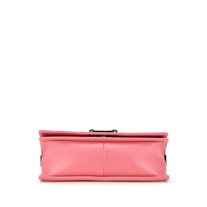 Chanel Chevron Boy à rabat Moyen Cuir d'agneau