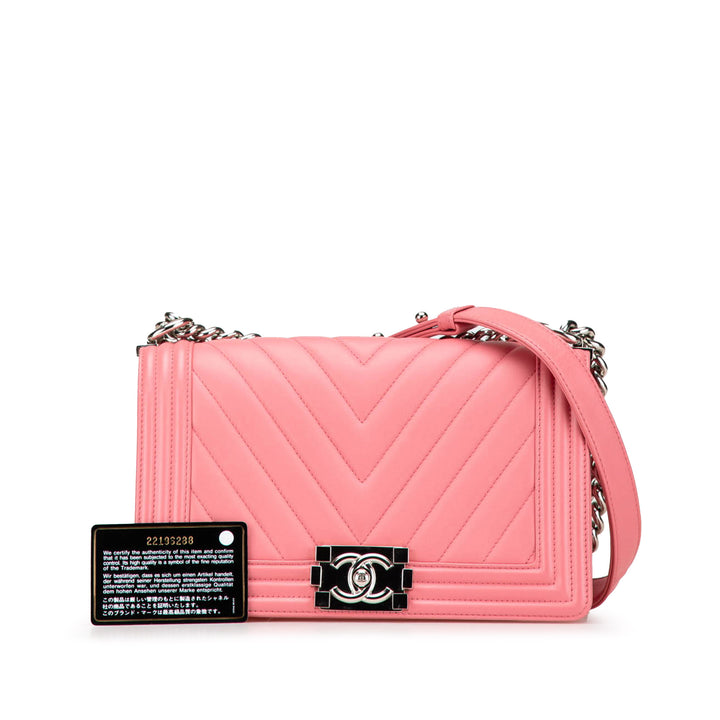 Chanel Chevron Boy à rabat Moyen Cuir d'agneau