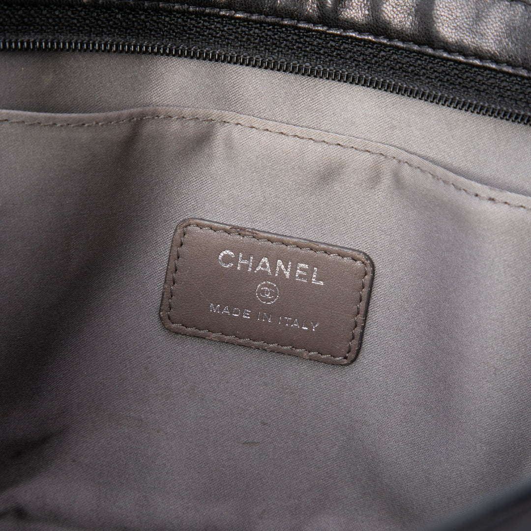 Chanel Pochette Matelassé embossé Lucky Symbols Noir – vue 5 – GABY PARIS