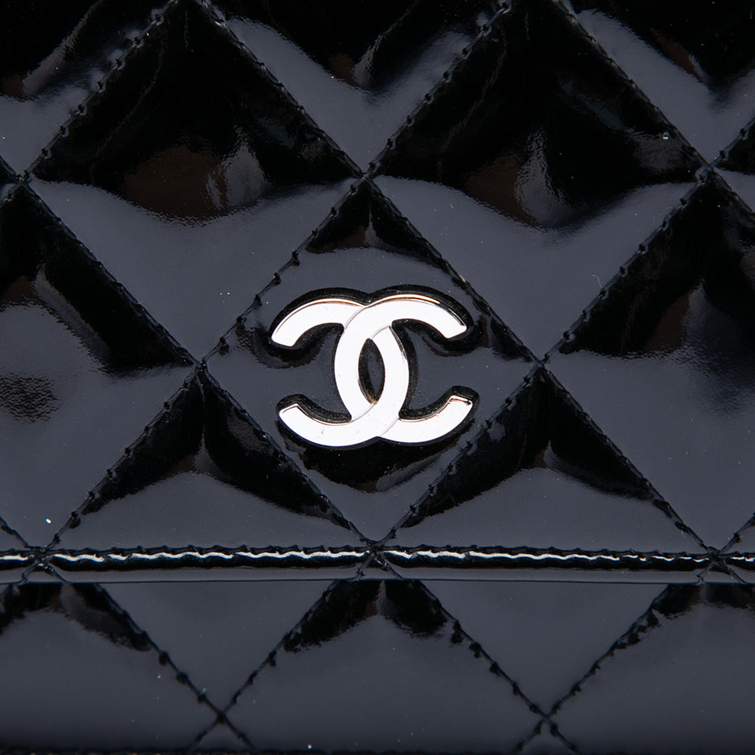 Chanel CC Matelassé Cuir verni Wallet on Chain