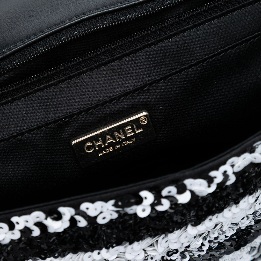 Chanel Medium Sequinsed Cuir de veau Simple rabat