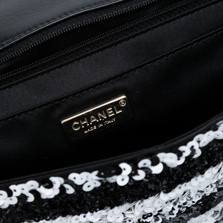 Chanel Medium Sequinsed Cuir de veau Simple rabat