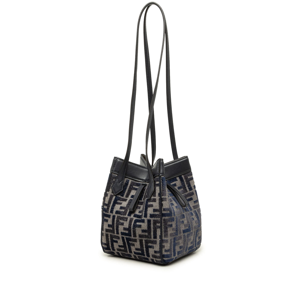 Fendi Sac porté épaule Zucca Chenille Origami Mini Noir – vue 2 – GABY PARIS
