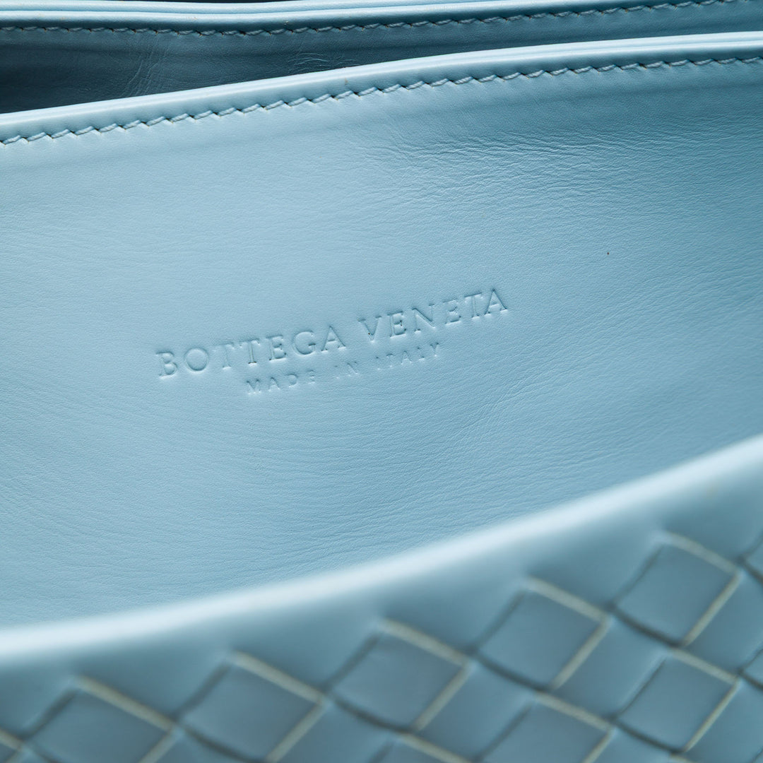 Bottega Veneta Cabas Intrecciato Roma nappa Moyen Bleu – vue 5 – GABY PARIS