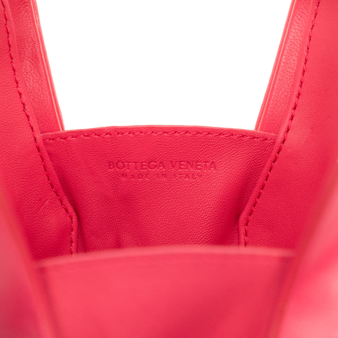 Bottega Veneta Pochette The Whirl Cuir de veau Rose – vue 5 – GABY PARIS
