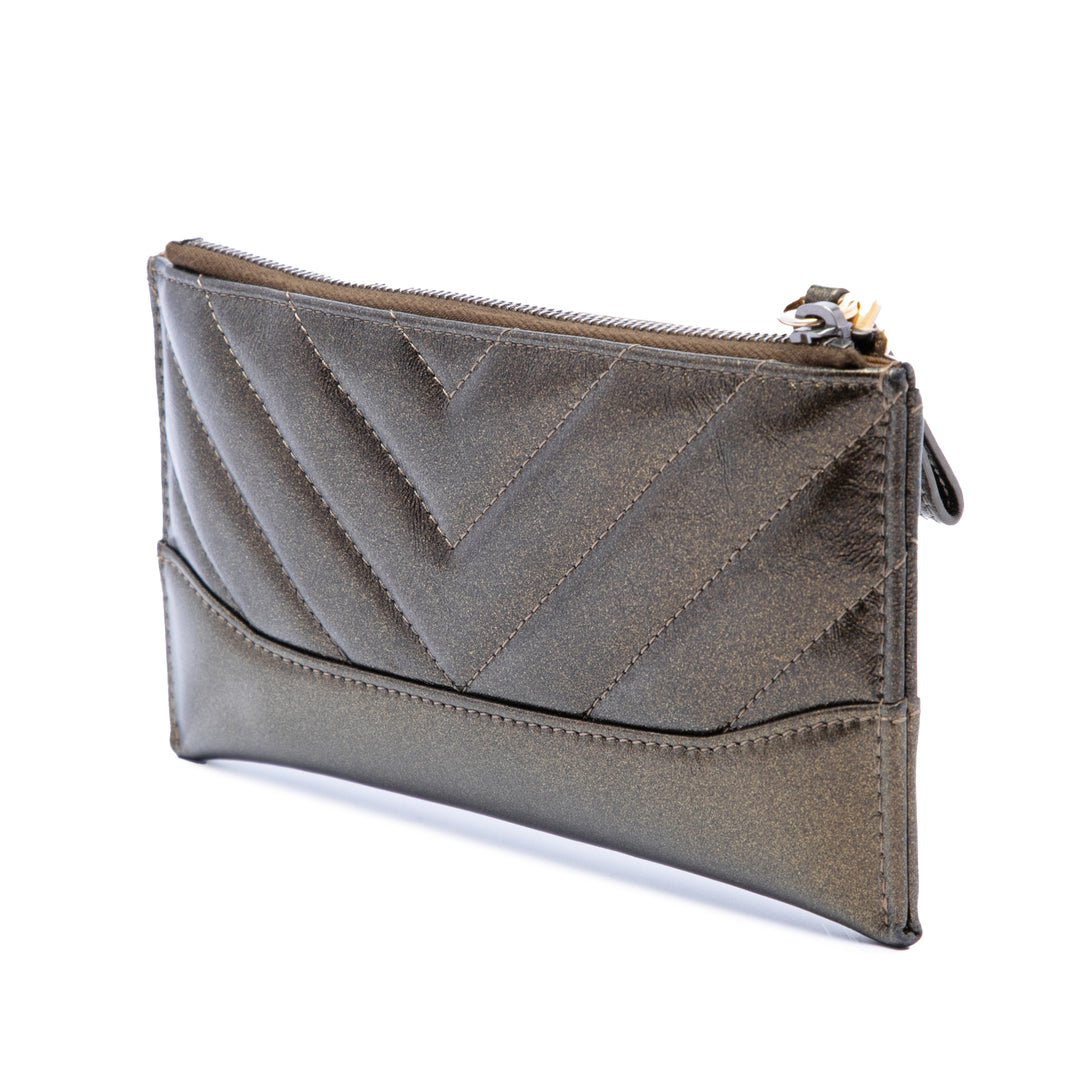 Chanel Chevron Métallisé vieilli Gabrielle Zippé Pochette Cuir de veau