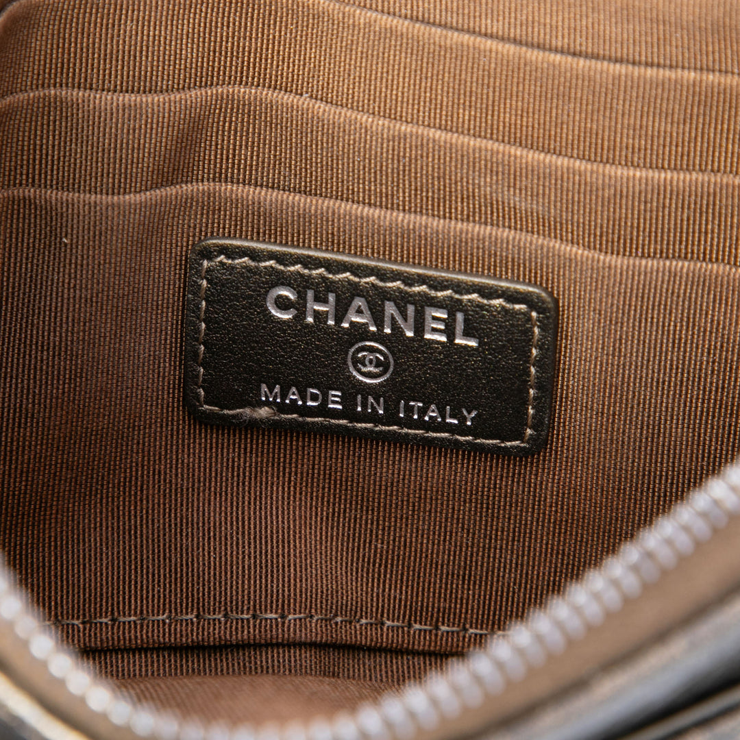 Chanel Chevron Métallisé vieilli Gabrielle Zippé Pochette Cuir de veau