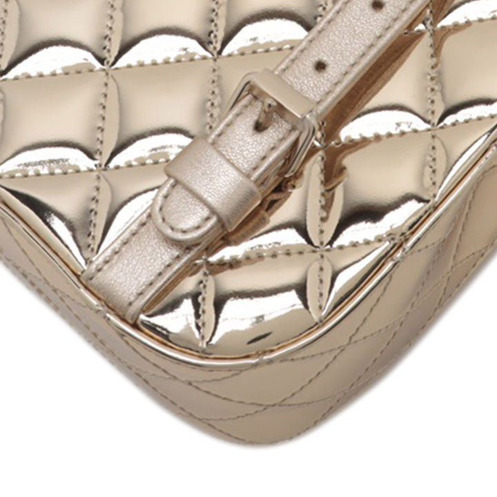 Chanel Quilted Métallisé Mirror Cuir de veau Hollywood Boulevard Sac à dos Doré