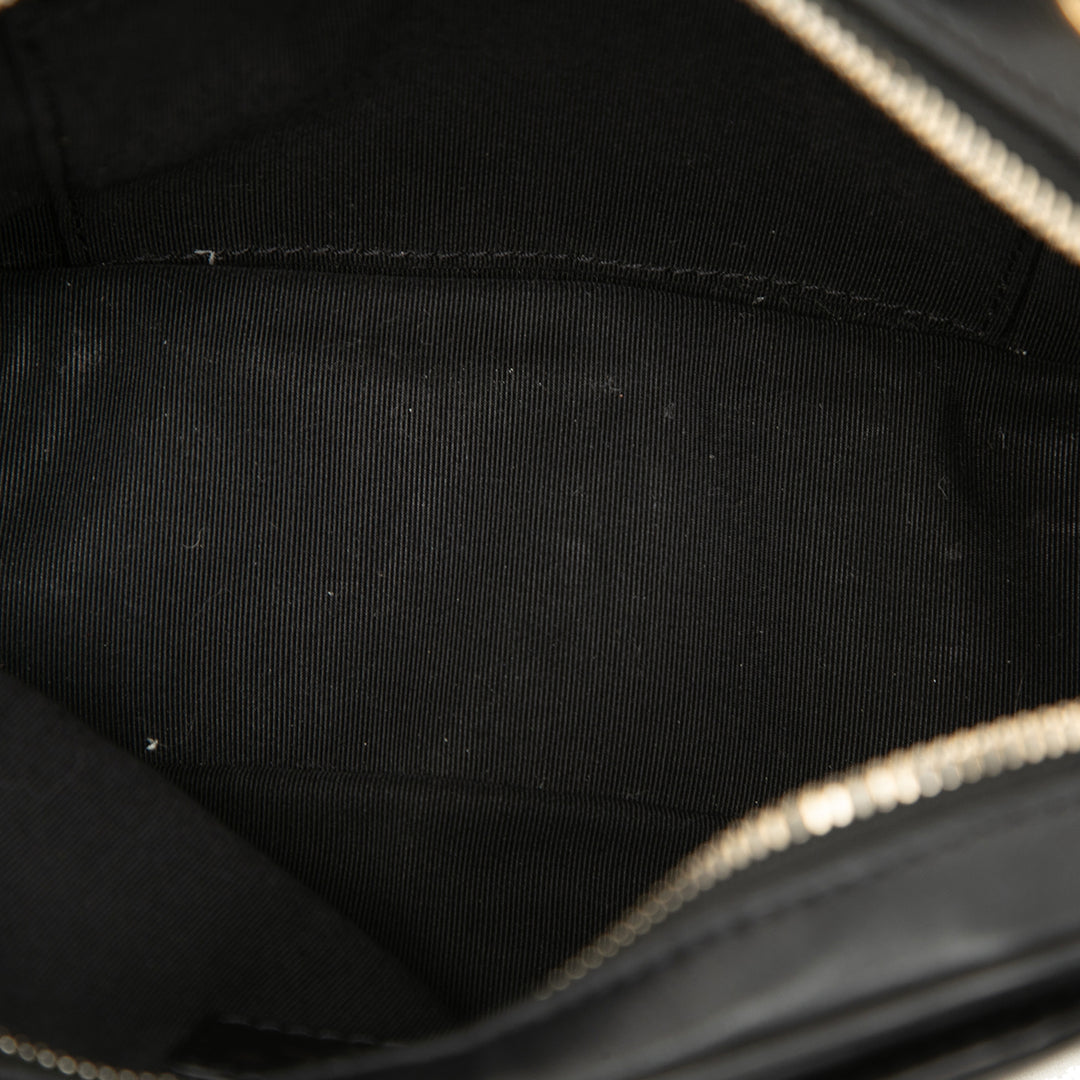 Chanel Small CC Matelassé Cuir d’agneau anse supérieure Vanity avec chaîne
