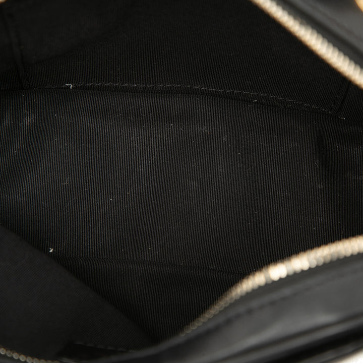Chanel Small CC Matelassé Cuir d’agneau anse supérieure Vanity avec chaîne