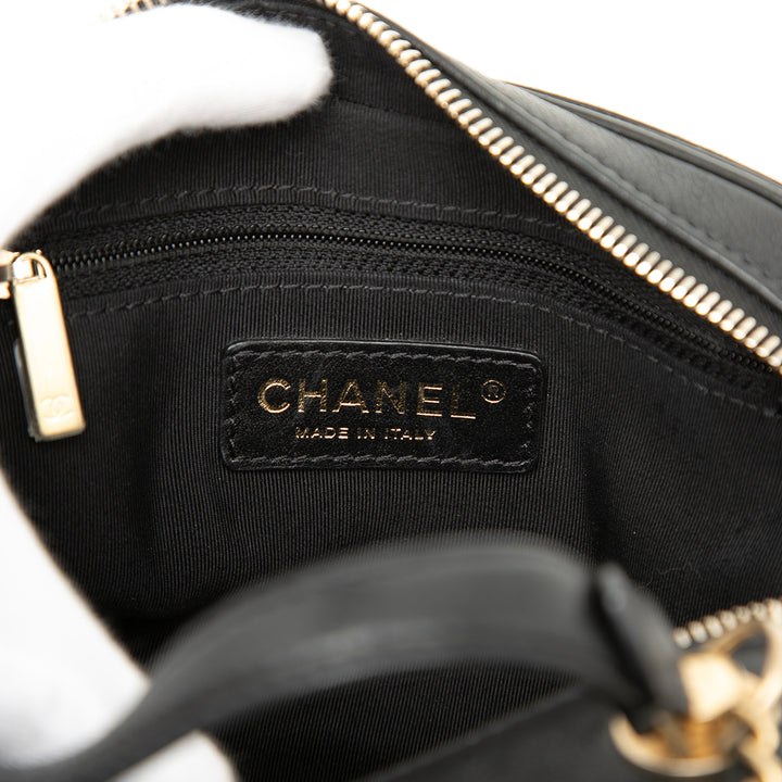 Chanel Small CC Matelassé Cuir d’agneau anse supérieure Vanity avec chaîne